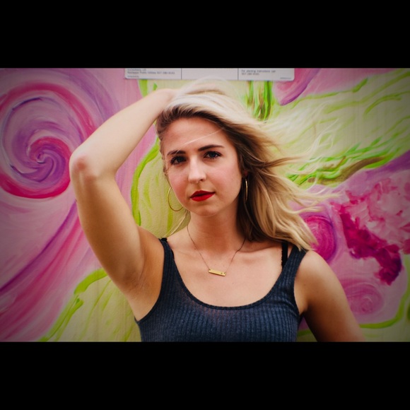 Meet your Posher, Sam - Picture 3 of 7